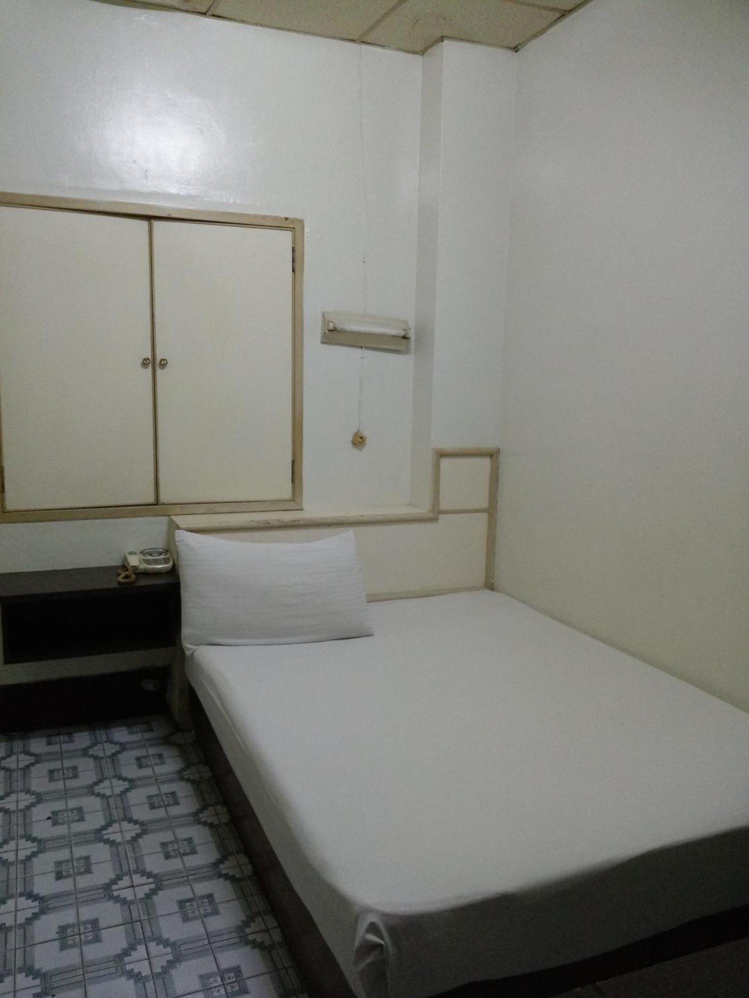 Yongxing Inn Chiayi Extérieur photo