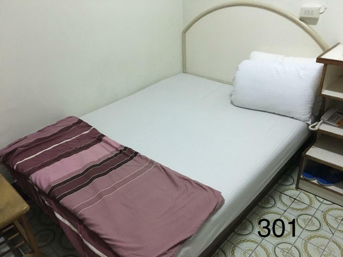Yongxing Inn Chiayi Extérieur photo